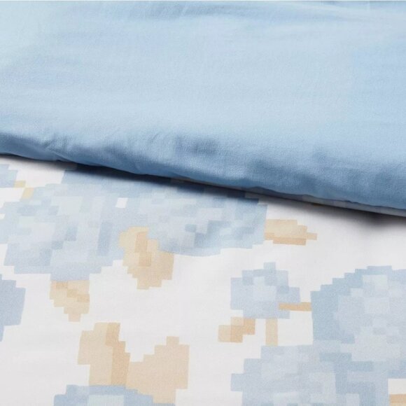 Room Essentials Light Blue Digital Floral Reversible Microfiber Queen Comforter - Picture 4 of 7